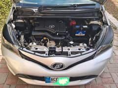 Toyota Vitz 2015