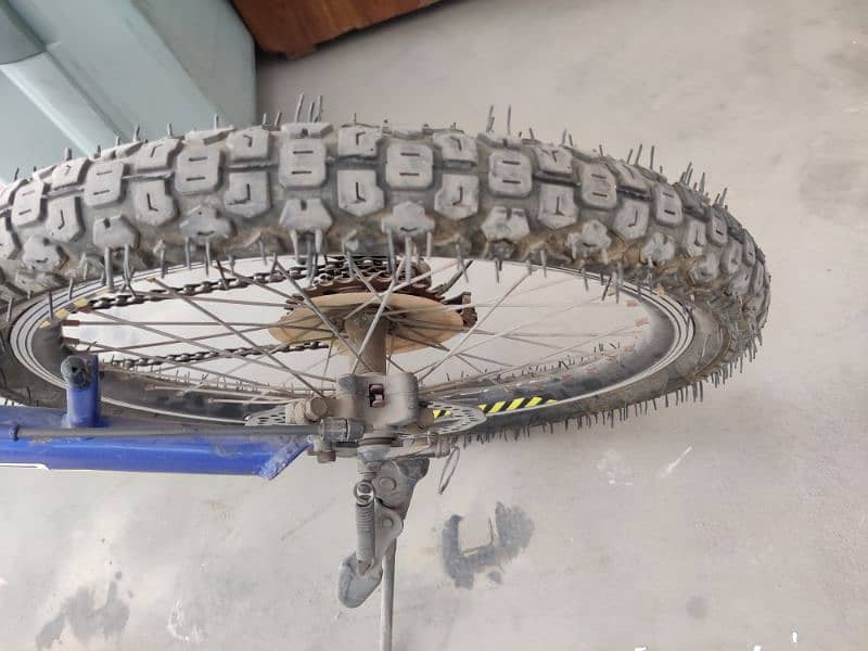 Mountain bicycle 10