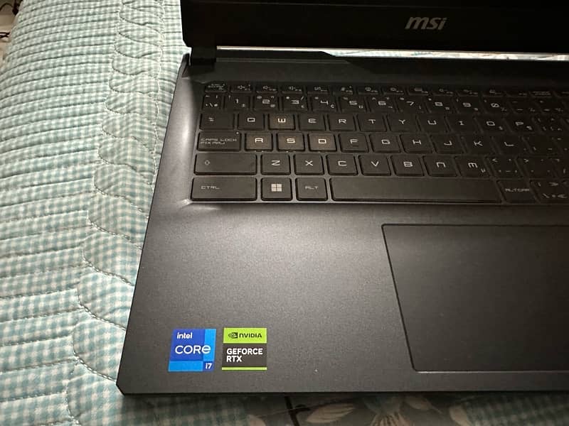 MSI Cyborg 15 A13V Core i7 13620H Fhd,16Gb,512Gb SSD,RTX 4060 1