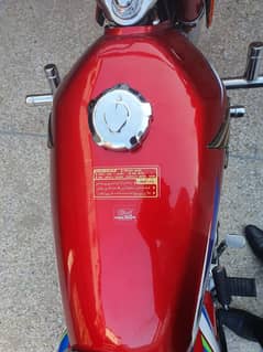 Honda 125 22/23 scrachles