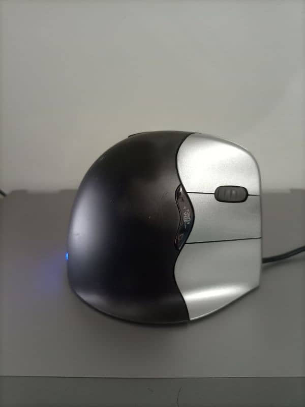 Evoluent Vertical Gaming Mouse 4 0