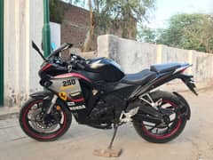 Honda CBR 250R Heavy Bike