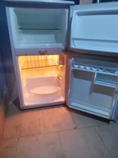 Dawlance Small Dabal door fridge