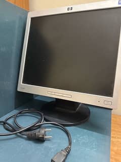 18 inch lcd hp with free cable