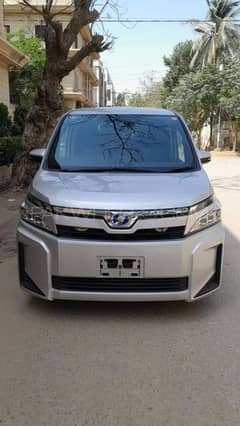 Toyota Voxy Hybrid X Model 2018