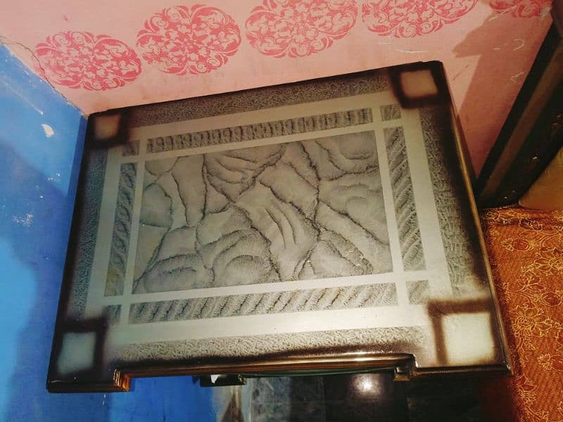 Bed, Foam matters and Dressing Table 4