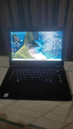 Dell | Latitude E7270 Laptop |