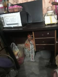 Office table with chair in good condition