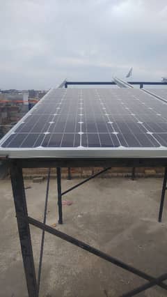 3 solar plates like new