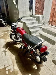 Honda 125 red unused condition