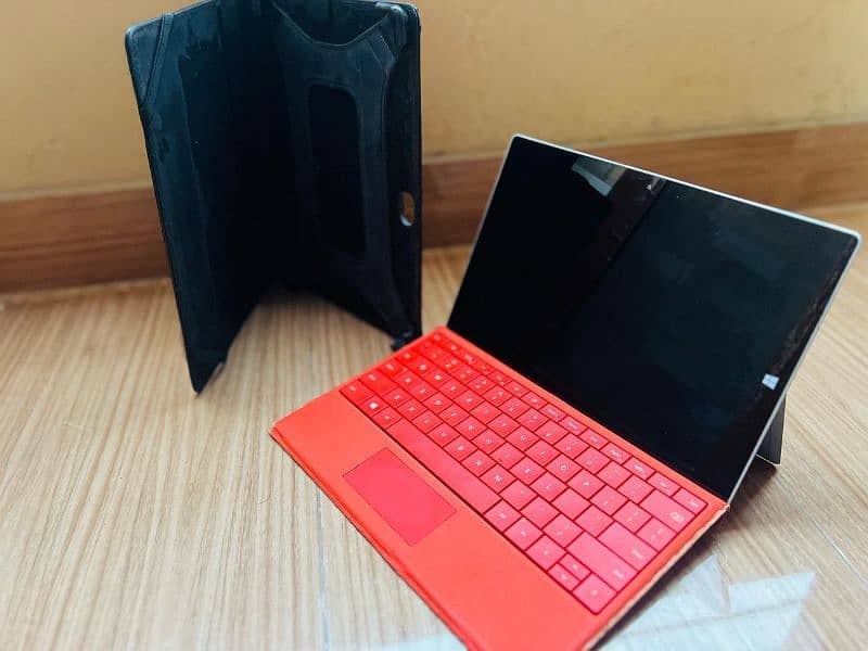 Microsoft Surface book 0