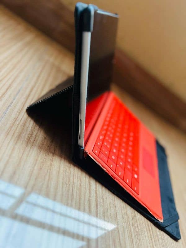 Microsoft Surface book 2