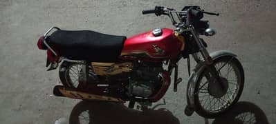 Honda CG 125 Self Start Gold Edition