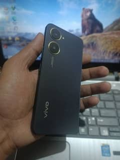 vivo y03 4/64  with box