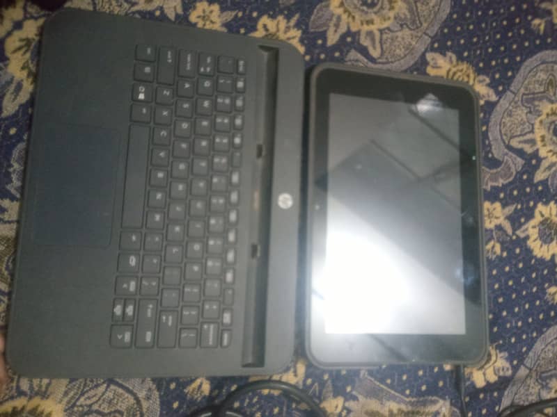 HP Proslate 10 EE G1 Tablet + keyboard 1