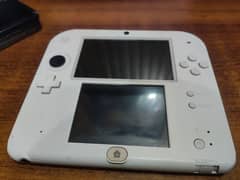 Nintendo 2DS Jailbroken with Games Installed