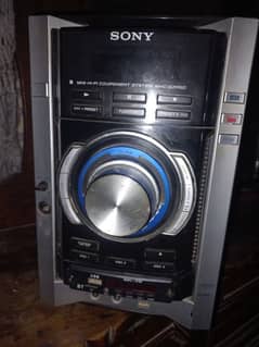 i am selling my sony amplifier