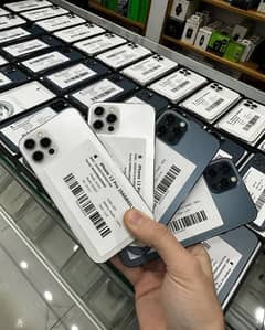 i Phone 8plus, 11,12,13,14,15 pro max on instalment Whatsap 3062623924