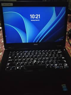 Core i7 5th generation laptop with 2GB NVIDIA Graphic Card