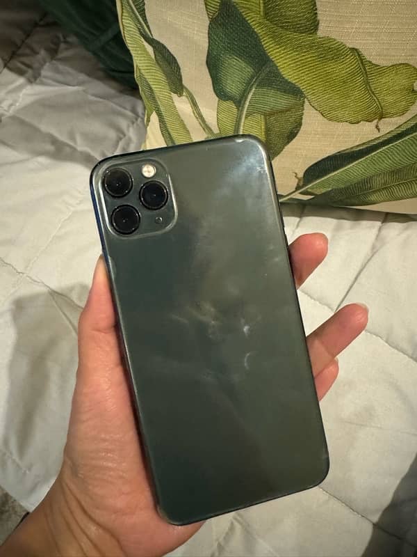 11 pro max in very good condition 256 GB PTA approved 5