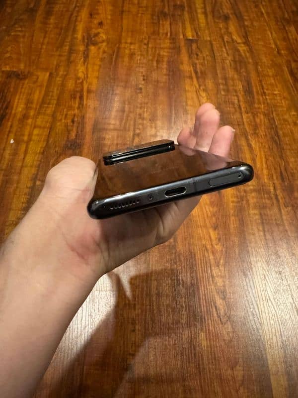 Mi 11 Ultra Scratch less l Just like new l Buy and enjoy 2