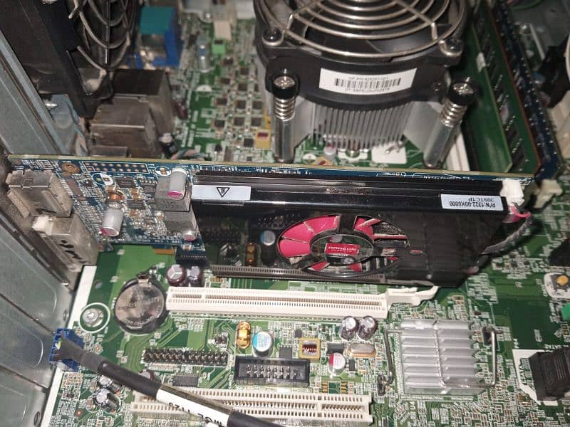 Amd Radeon Hd7570 Graphics card 0