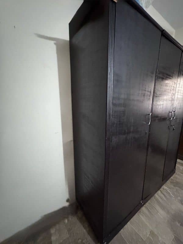 Bed set furniture urgent sell 8