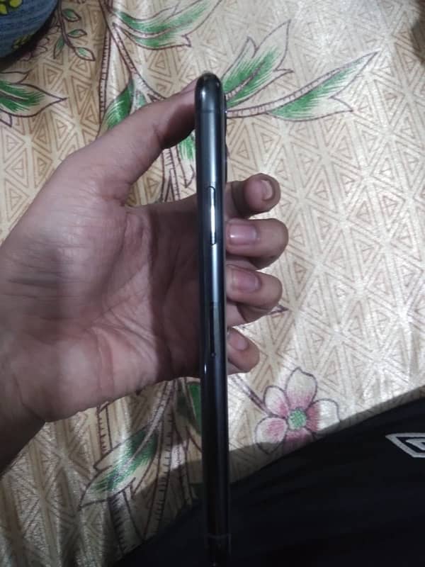 iPhone 11 Pro Max 256gb jv 1