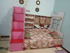 Single bed Whit mattress