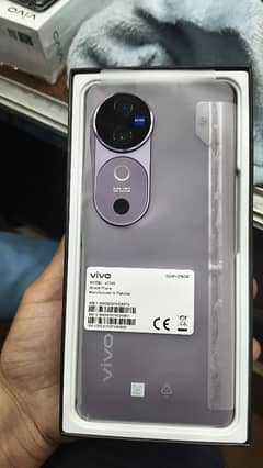 ViVO V40 12/256 Just Box Open Condition 10/11