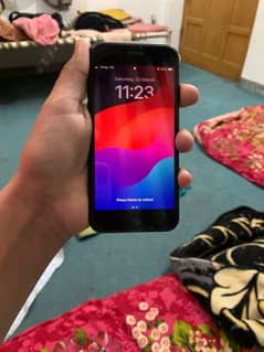 iPhone se 20 20 mobile for urgent sale