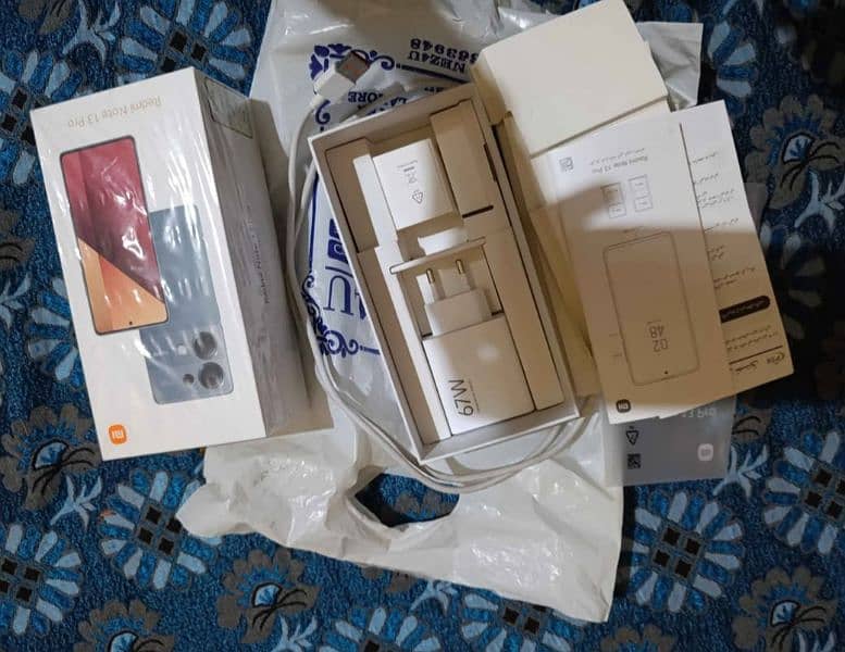 redmi not 13pro =8/256 wernty  10months 1