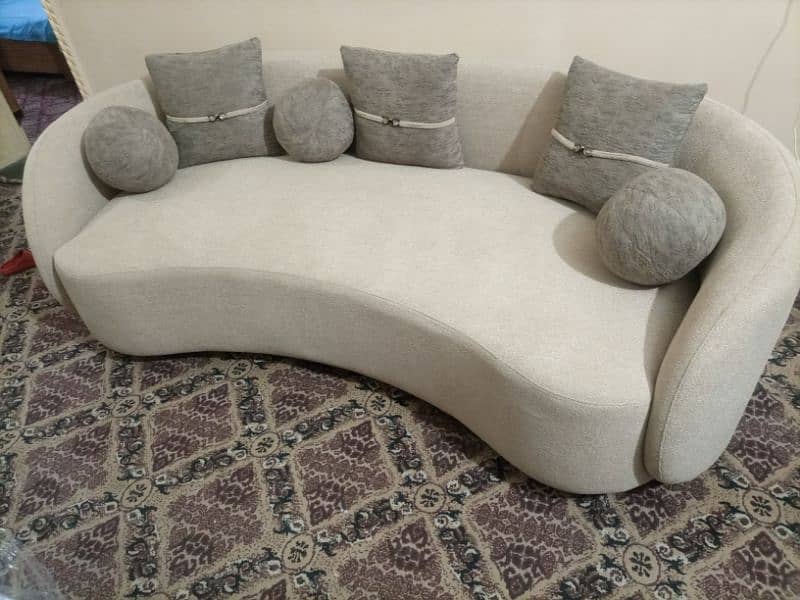7 seater C shape sofa 0