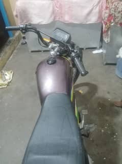 Honda 50cc bike  ha engine me koi Kam nahi ha body me be koi Kam nahi