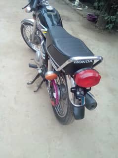 Bike bilkul lash ha full file ke sath