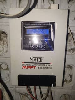 Simtek Hybrid 70Amp MPPT Solar Charge Controller