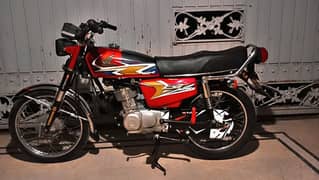 HONDA 125 19/20 IN LUSH CONDITION