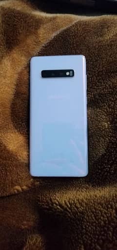 SAMSUNG S10 PLUS