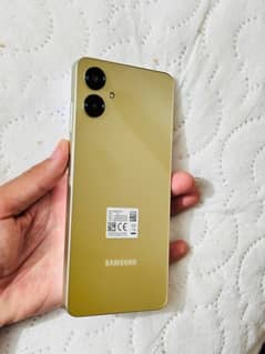 samsung a06 4/64 golden/pta approved /with box