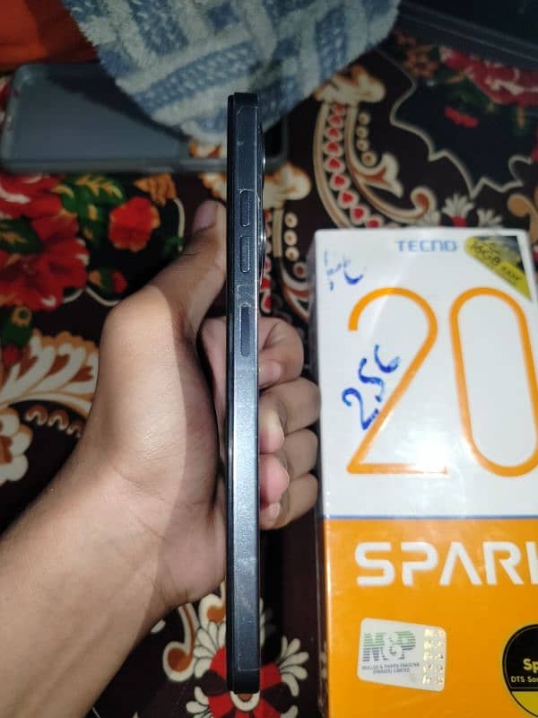 Techno spark 20C 4