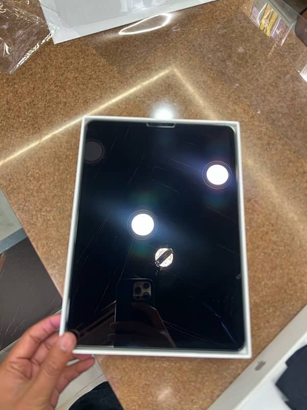 IPAD PRO M2 1