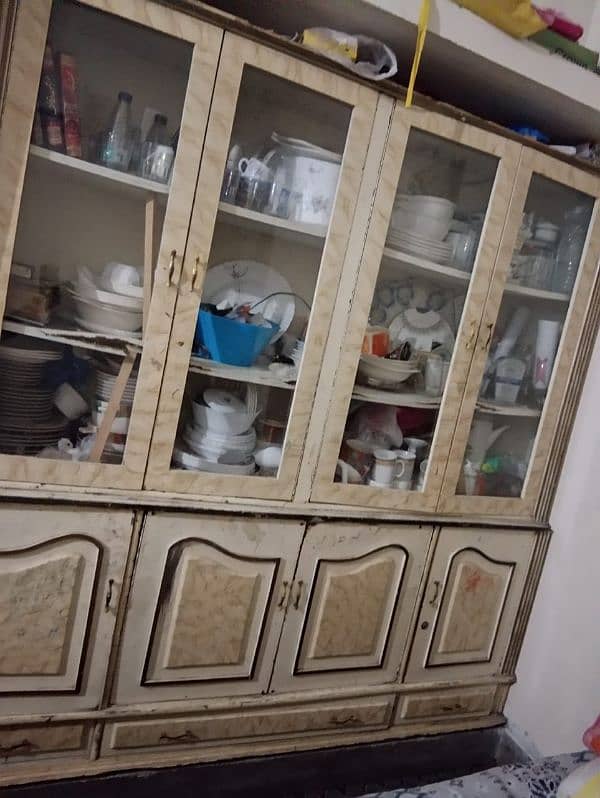 Wooden showcase 0