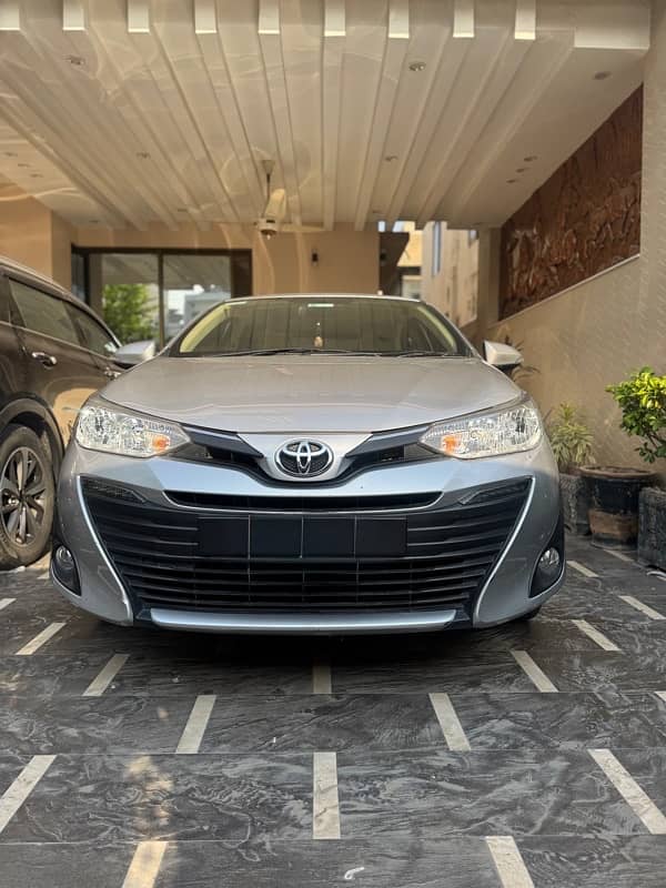 Toyota Yaris 1.5 atv x top of the line 6