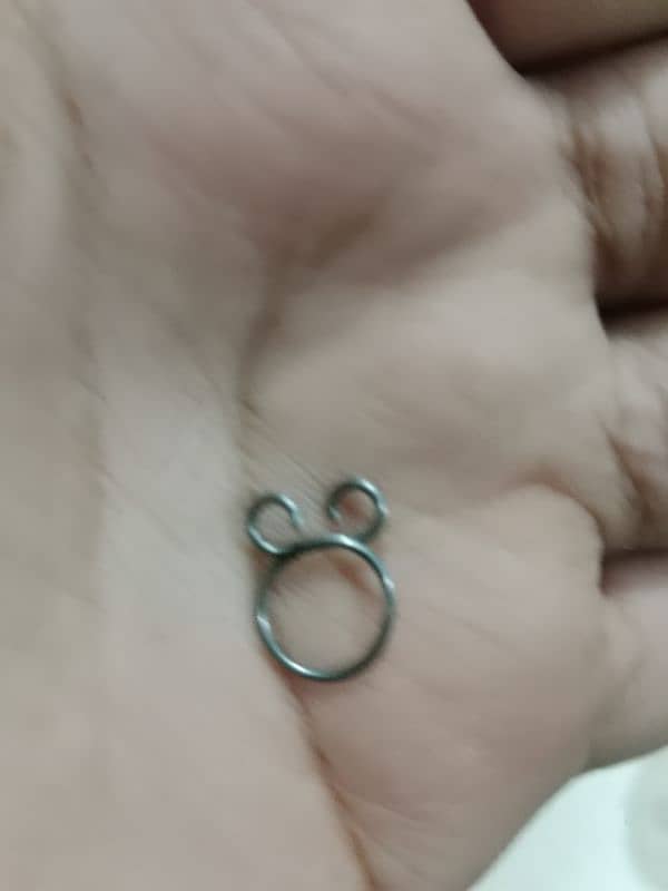 CD 70 ke petrol lock ke spring hai 0