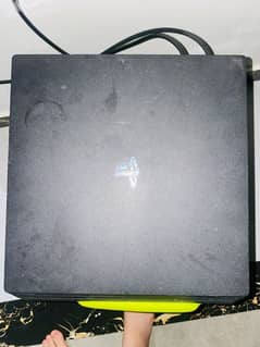 PS4 PRO [1TB]