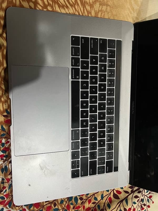 Macbook Pro 2017 Core i7 2.97 GHZ Processor 1