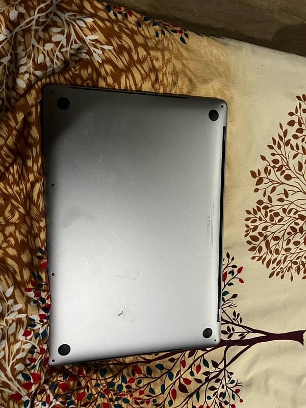 Macbook Pro 2017 Core i7 2.97 GHZ Processor 10