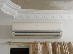 urgently sale 1.5 ton ka Ac Hain