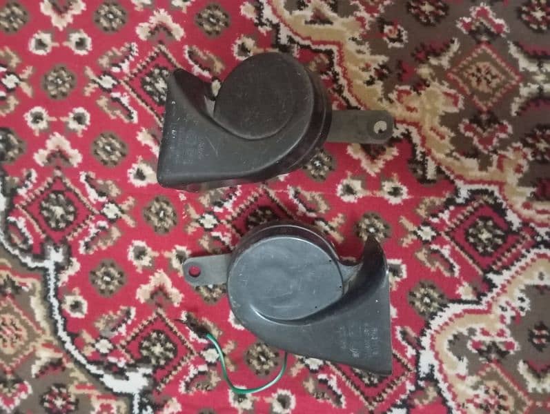 Wagon R speaker board, horns and tape for sale 8