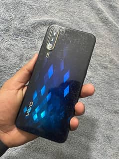 Vivo s1 4/128